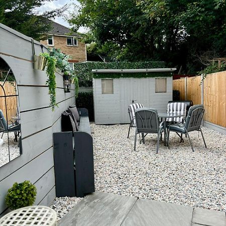 Stylish And Chic Seaside Apartment Southend-on-Sea Bagian luar foto
